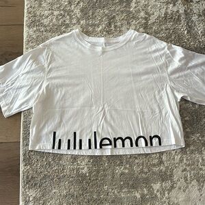 Lululemon Tee